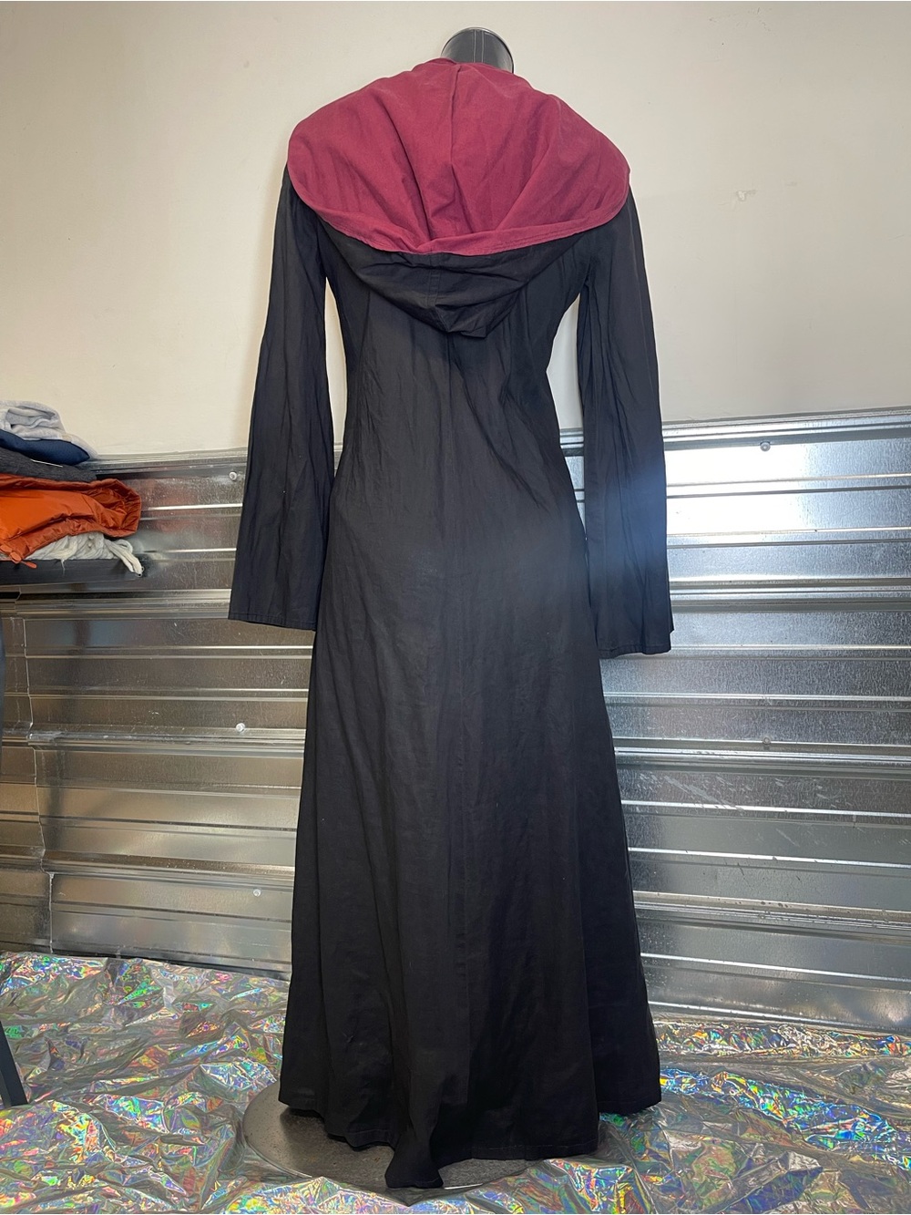 Vintage 1970s Gothic Hooded Cape Cloak Black Medieval Renaissance Fair Vampire - Picture 11 of 16